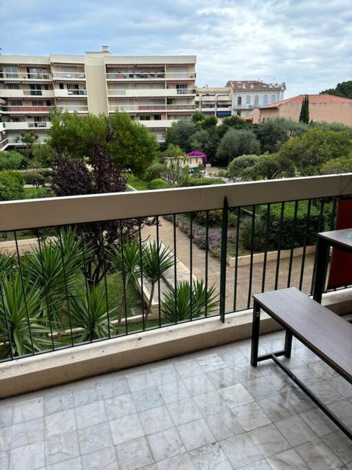 Studio Golf Juan Golfe-Juan Exterior foto